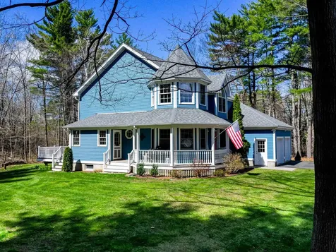 38 Mcintosh Way Greenland NH 03840