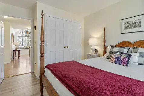 38 Mcintosh Way Greenland NH 03840
