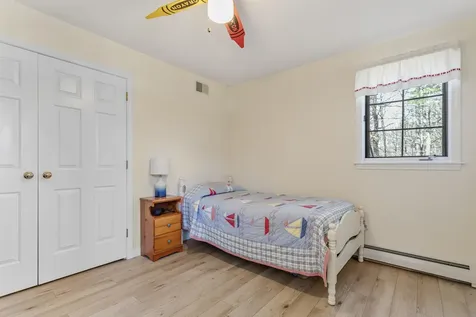 38 Mcintosh Way Greenland NH 03840