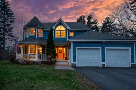 38 Mcintosh Way Greenland NH 03840