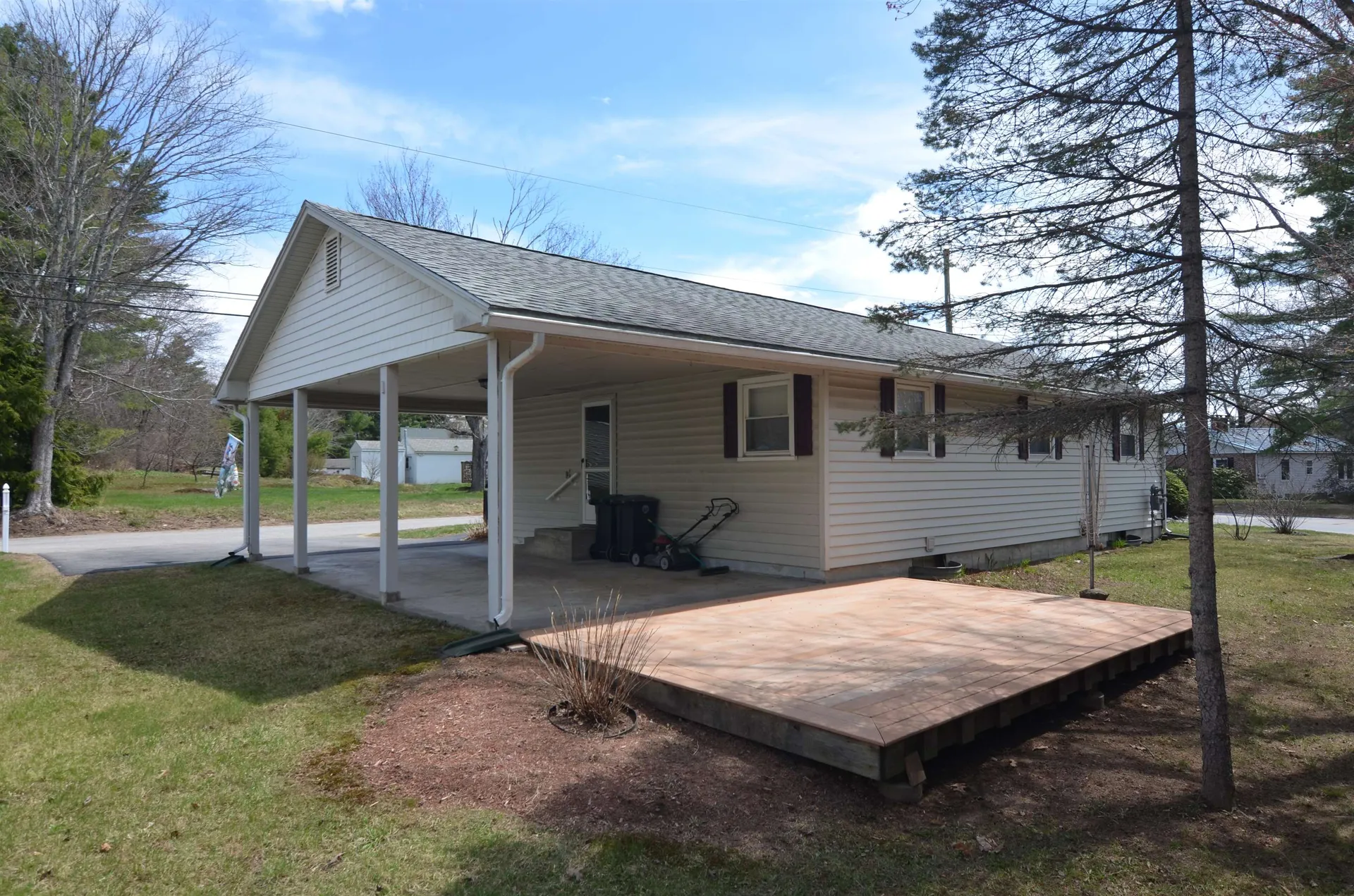 2 Kidder Avenue Franklin NH 03235