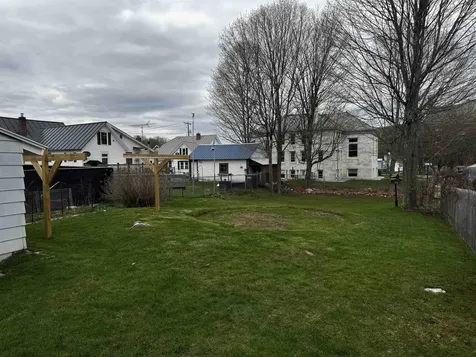 87 High Street West Rutland VT 05777