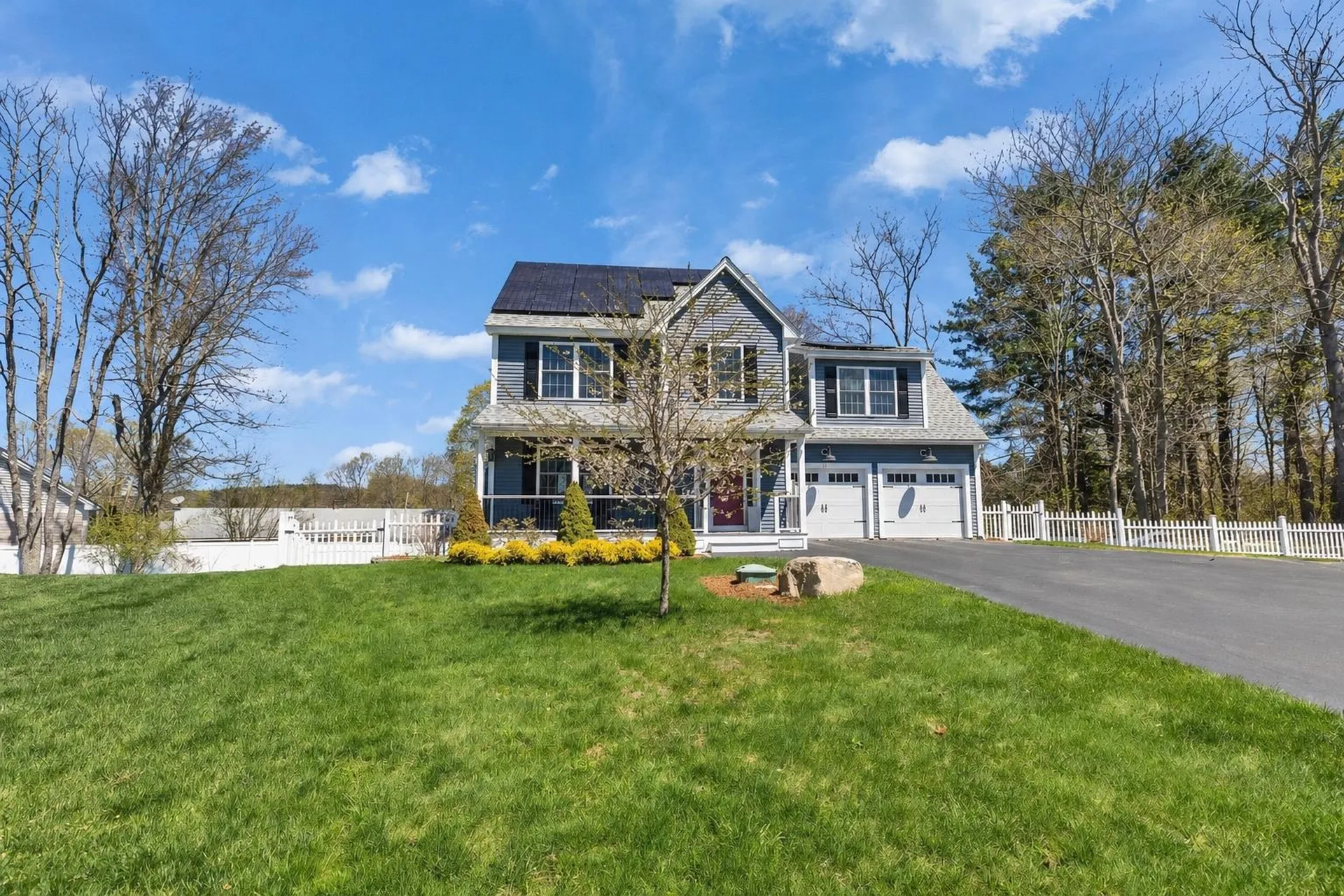 17 Wright Road Milford NH 03055