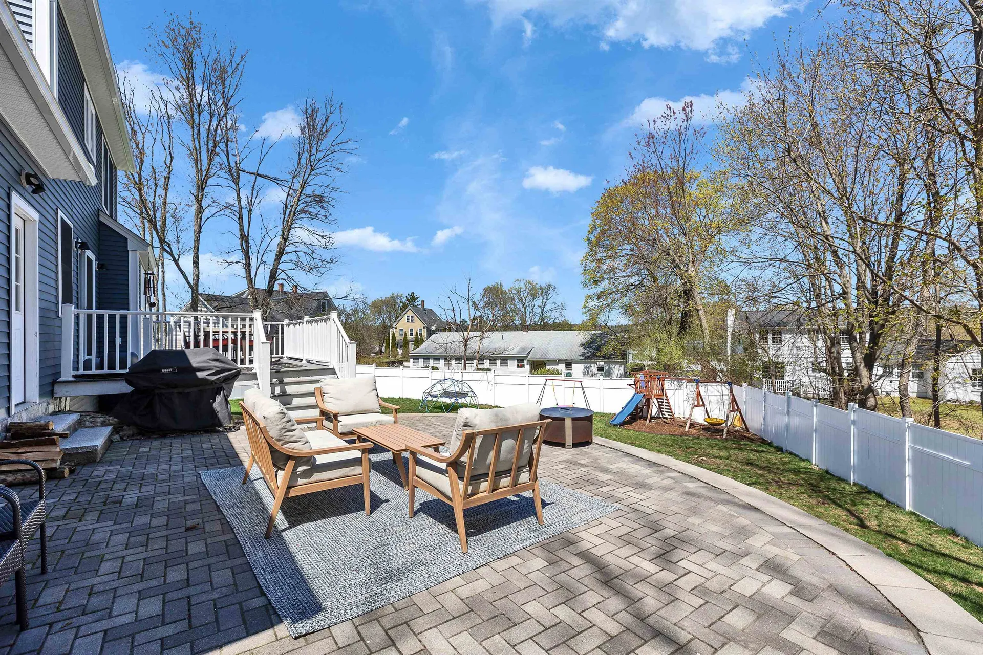 17 Wright Road Milford NH 03055