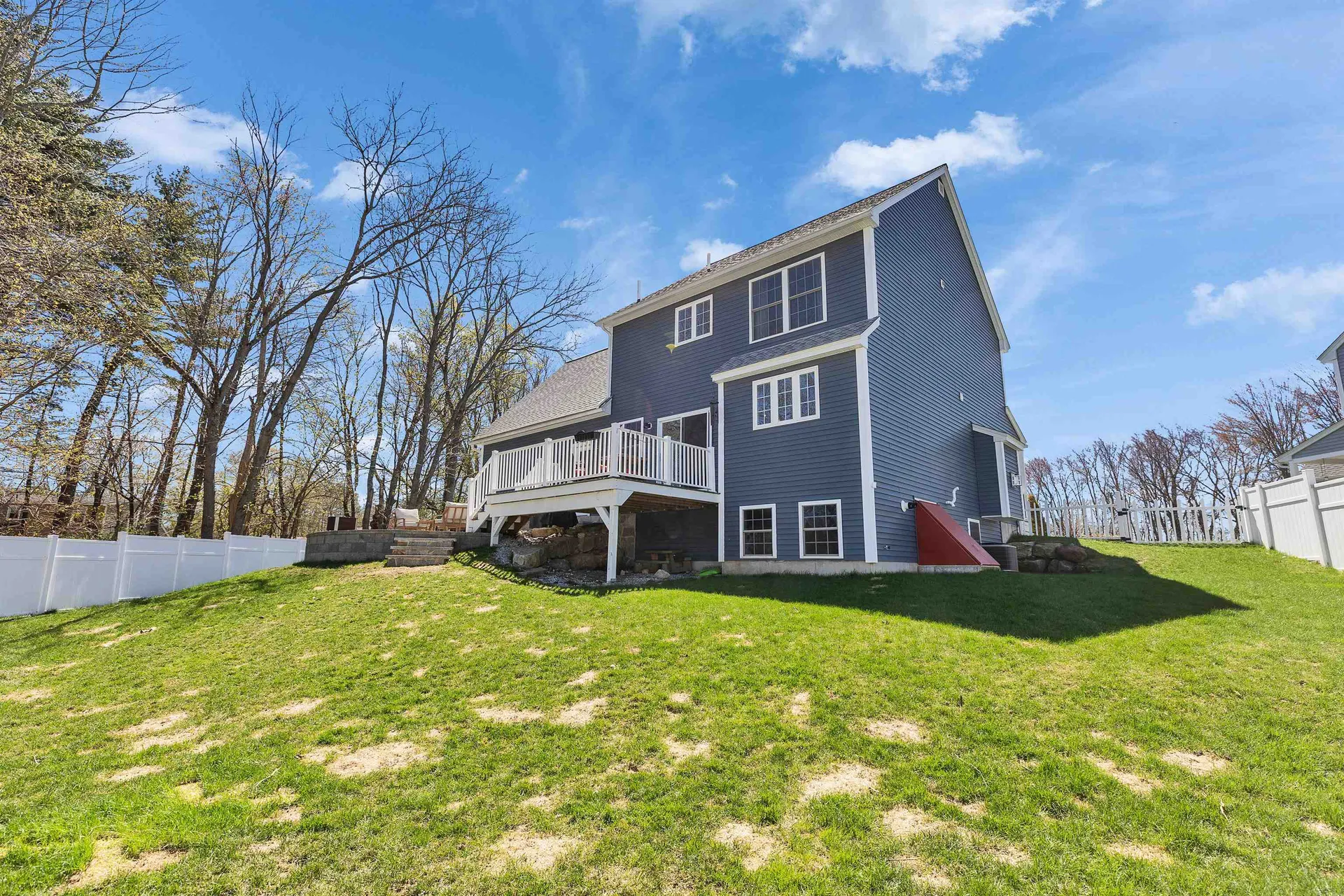 17 Wright Road Milford NH 03055