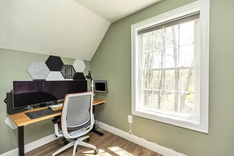 17 Wright Road Milford NH 03055