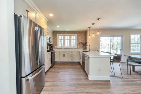 17 Wright Road Milford NH 03055