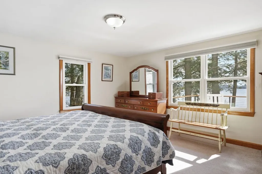 40 South Kenney Shore Wolfeboro NH 03894