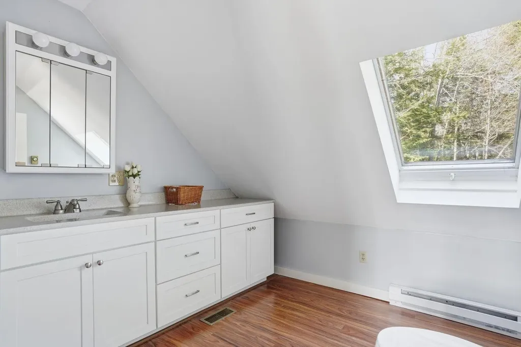40 South Kenney Shore Wolfeboro NH 03894