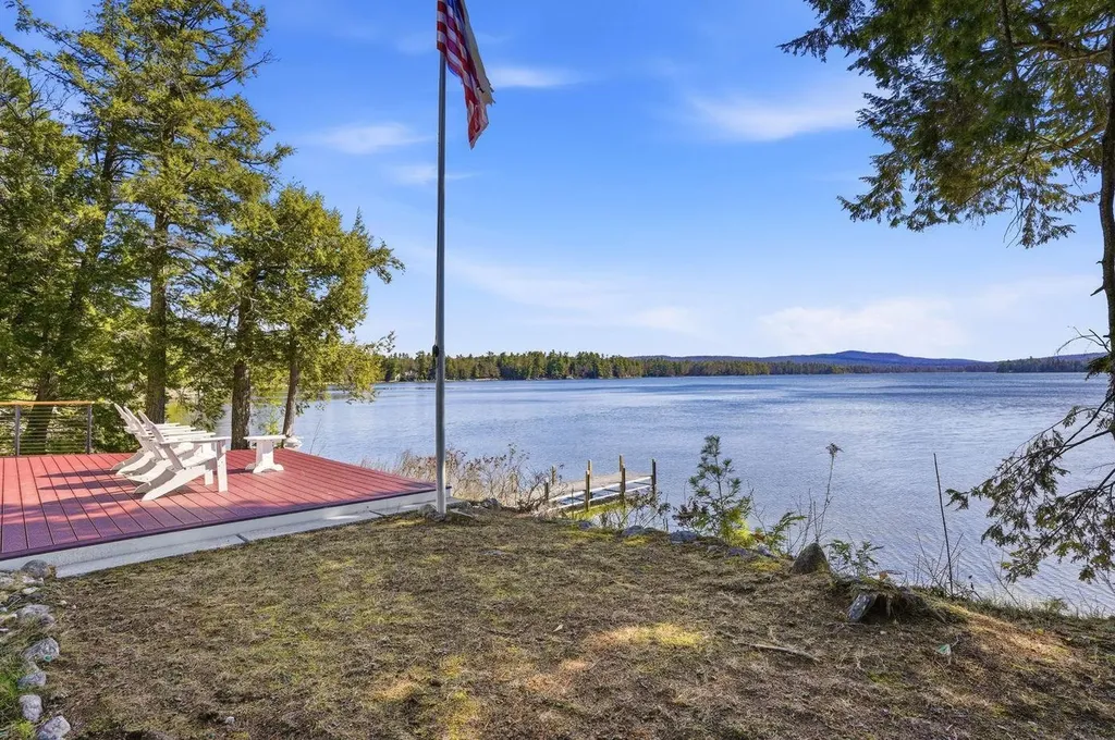 40 South Kenney Shore Wolfeboro NH 03894