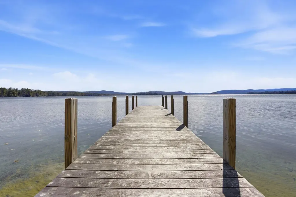 40 South Kenney Shore Wolfeboro NH 03894