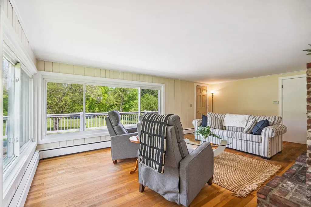 626 County Road New London NH 03257