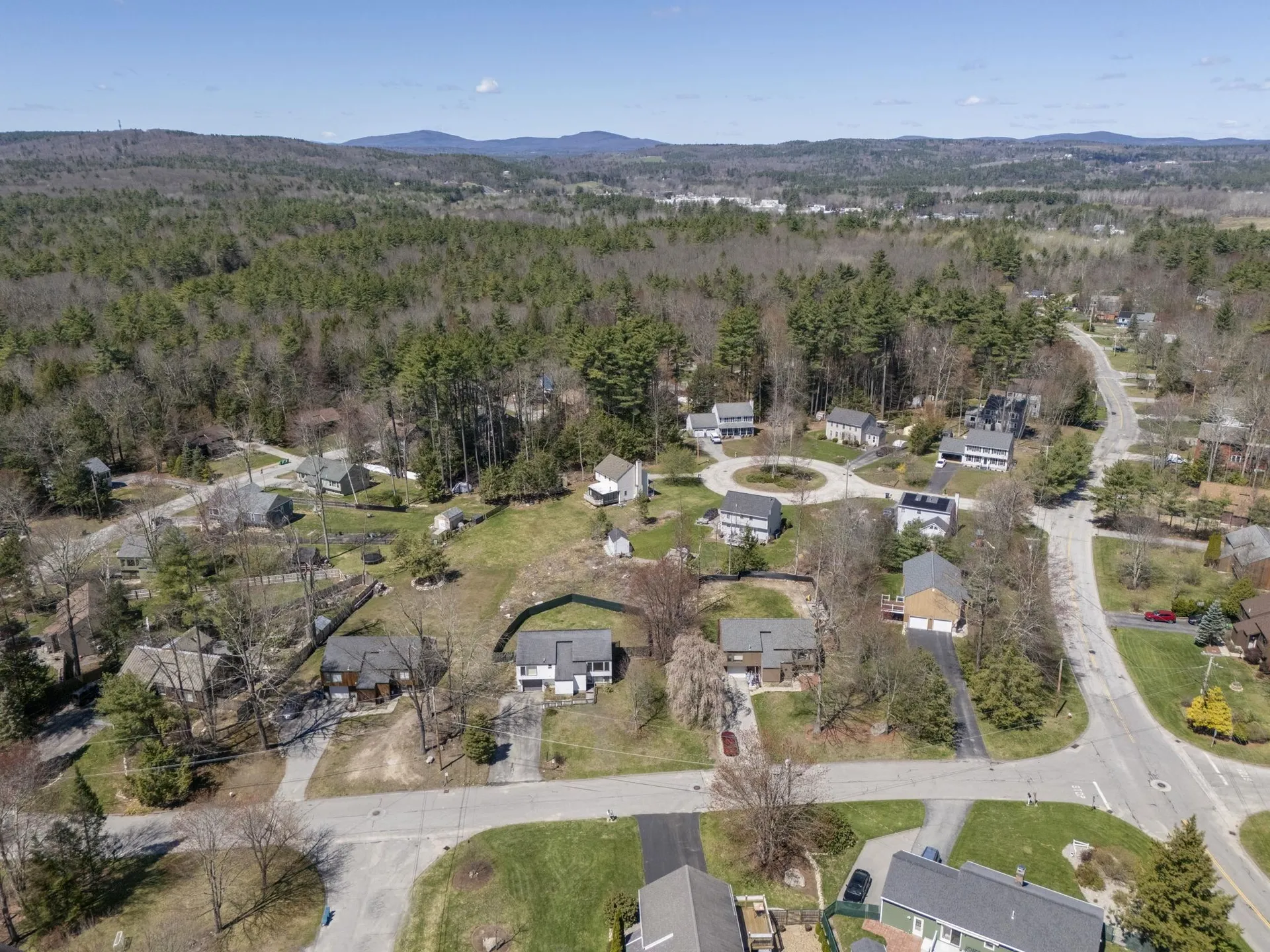 70 Boxwood Circle Milford NH 03055
