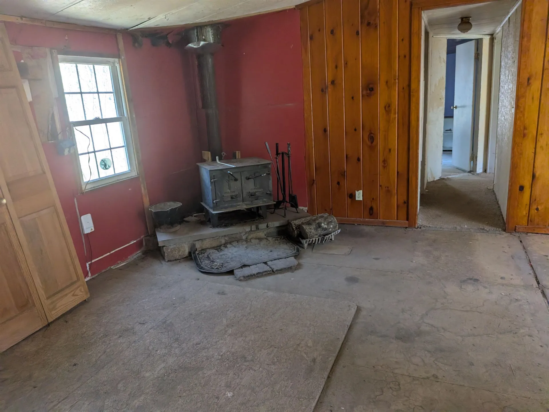 19 Easy Avenue Albany NH 03818
