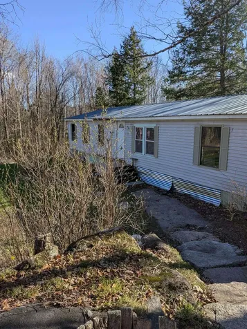 19 Easy Avenue Albany NH 03818