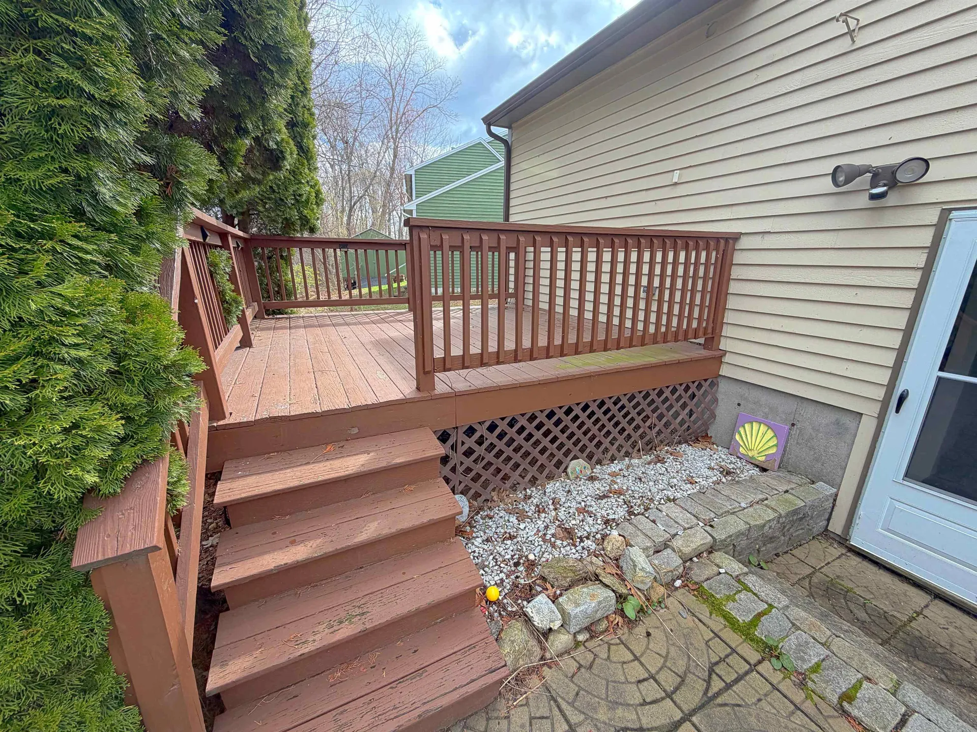 76 Ode Way Manchester NH 03103