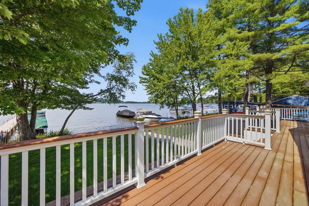 25 Morway Lane Belmont NH 03220