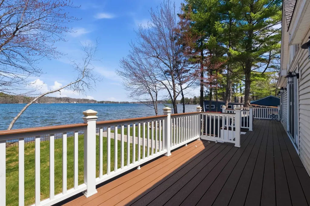25 Morway Lane Belmont NH 03220