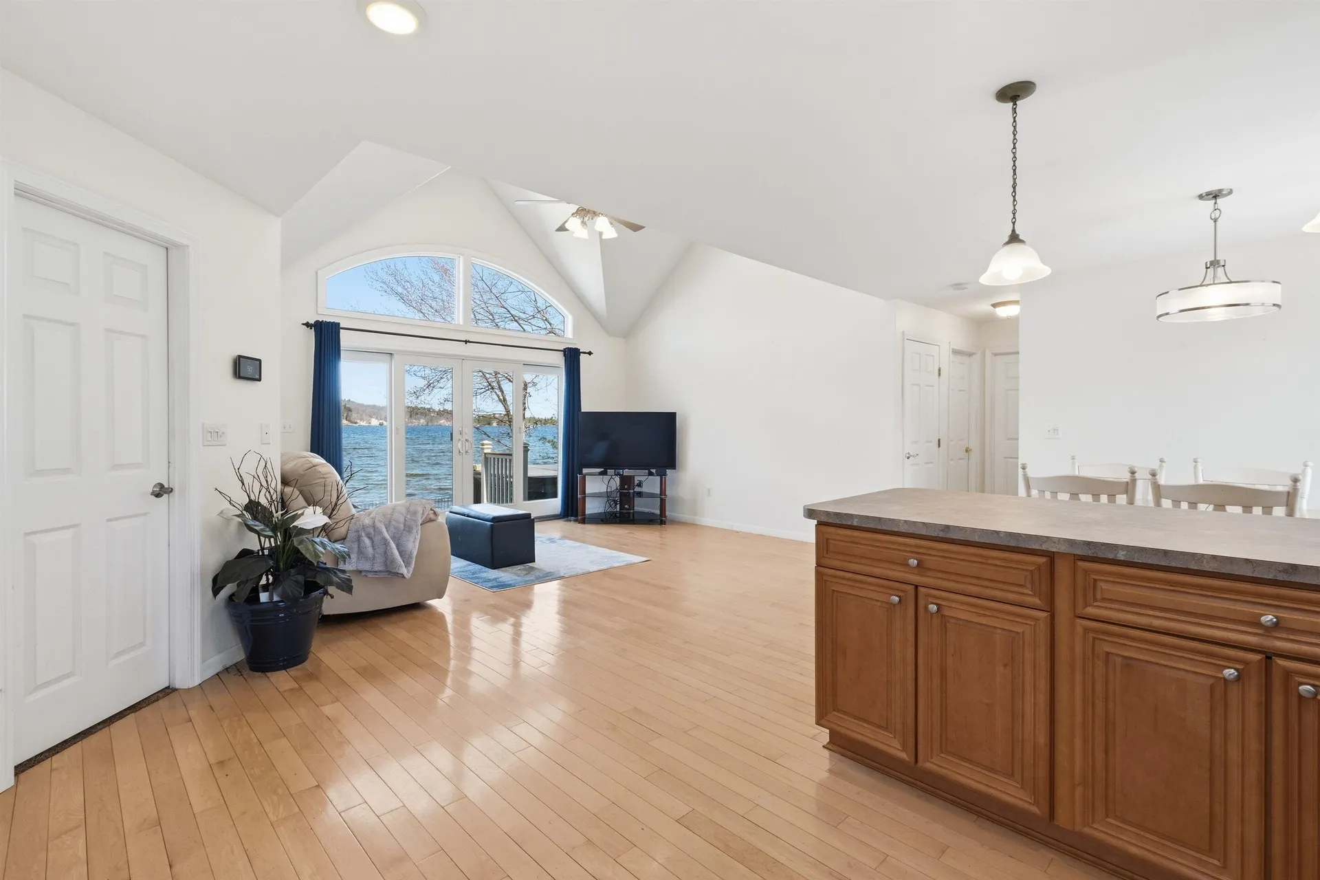 25 Morway Lane Belmont NH 03220