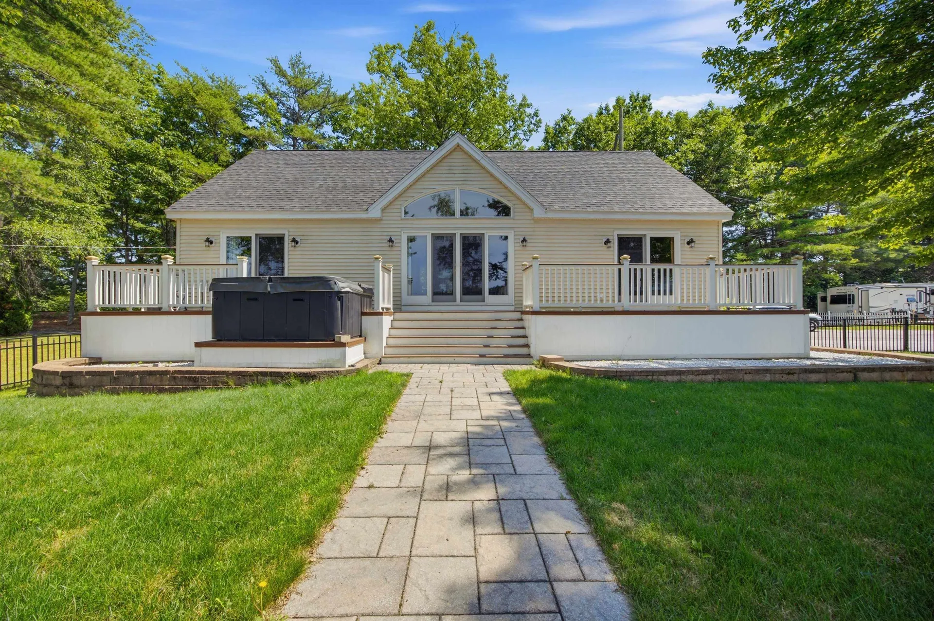 25 Morway Lane Belmont NH 03220