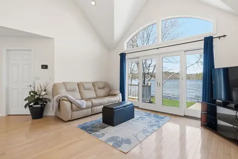 25 Morway Lane Belmont NH 03220