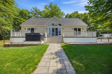 25 Morway Lane Belmont NH 03220