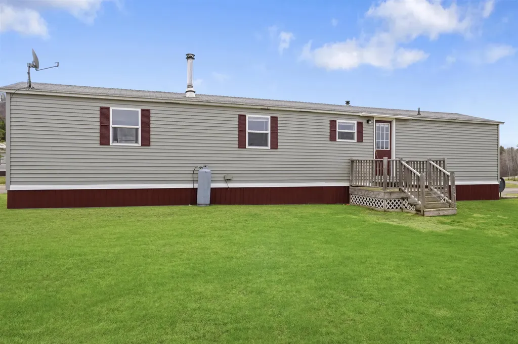 6 Darwin Drive Stewartstown NH 03576