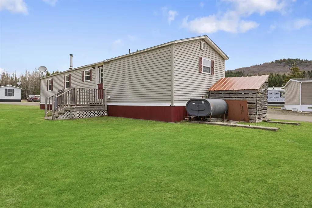 6 Darwin Drive Stewartstown NH 03576