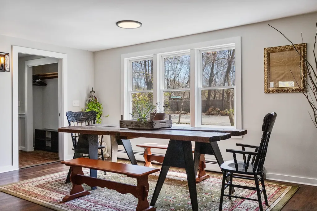 33 Exeter Road Hampton NH 03842