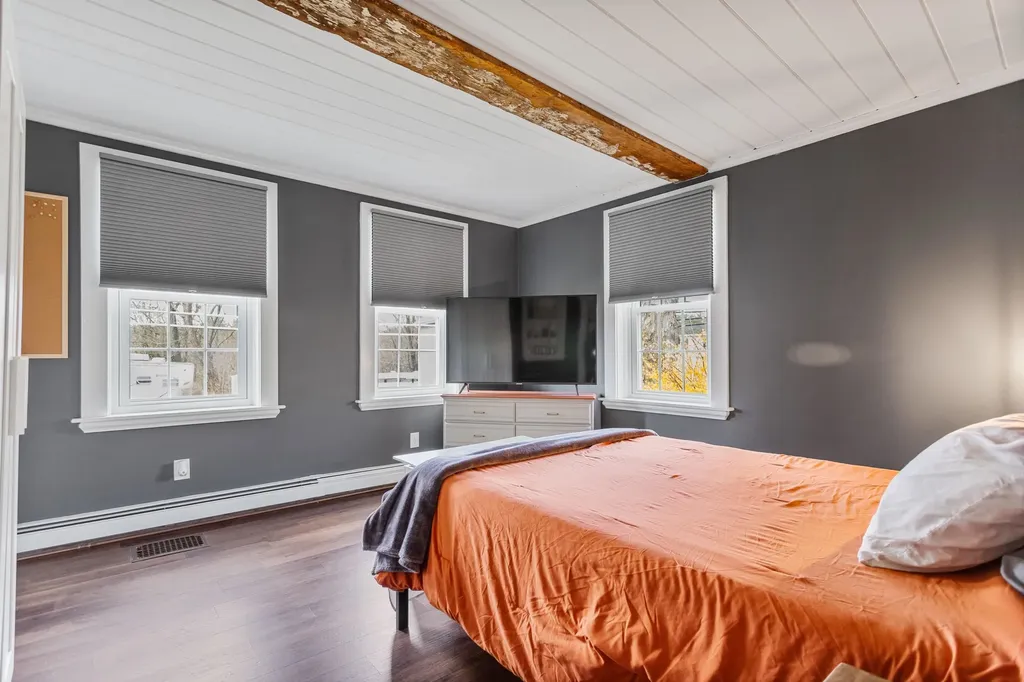 33 Exeter Road Hampton NH 03842