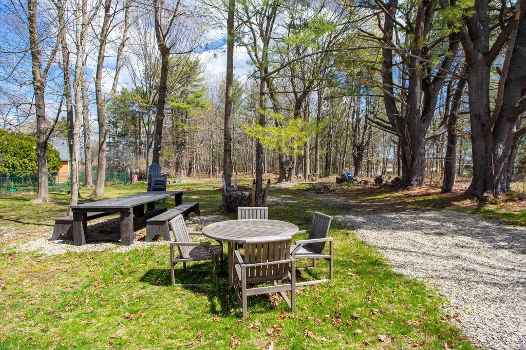 33 Exeter Road Hampton NH 03842
