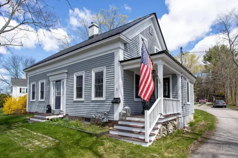 33 Exeter Road Hampton NH 03842