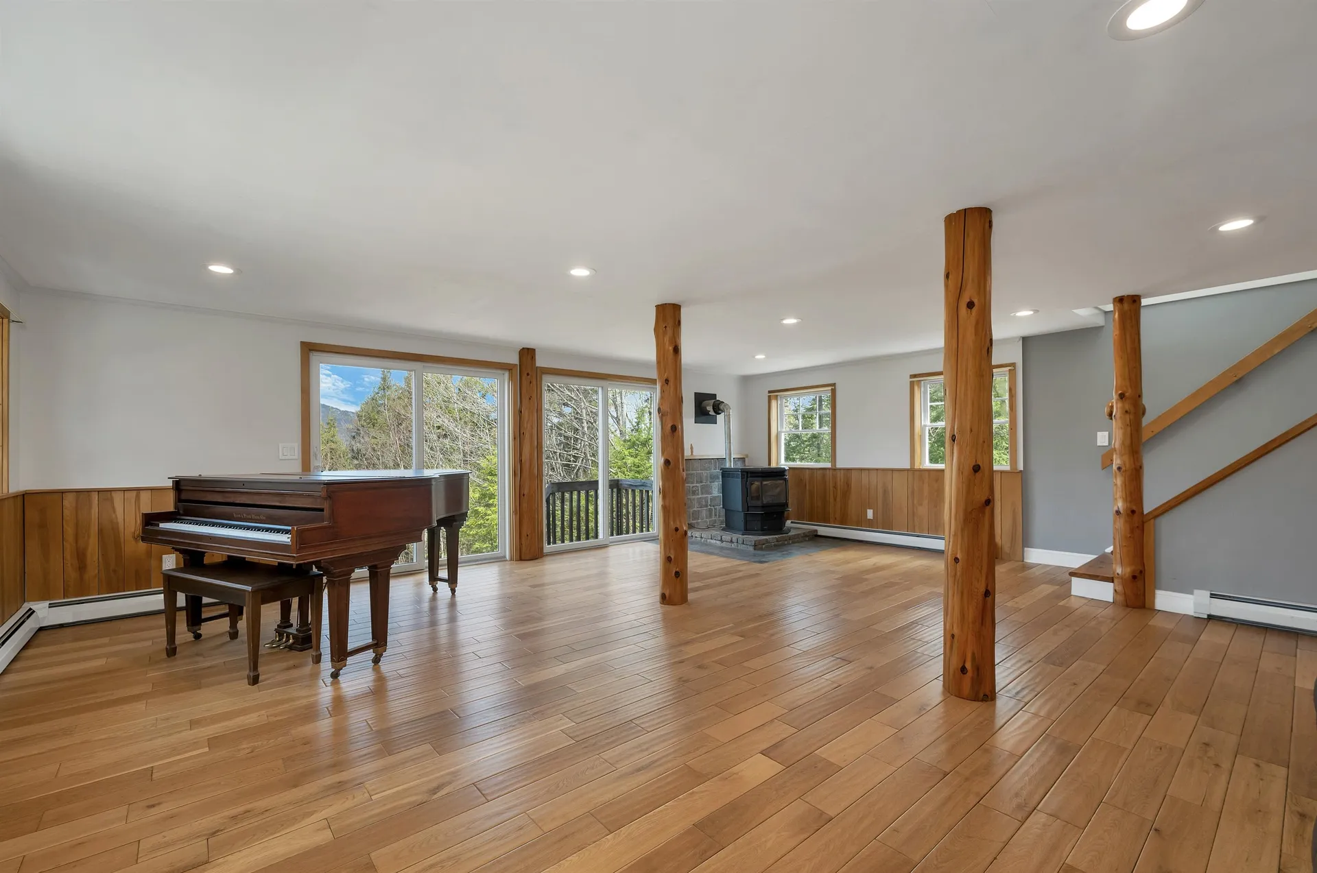 17 Croto Lane Albany NH 03818