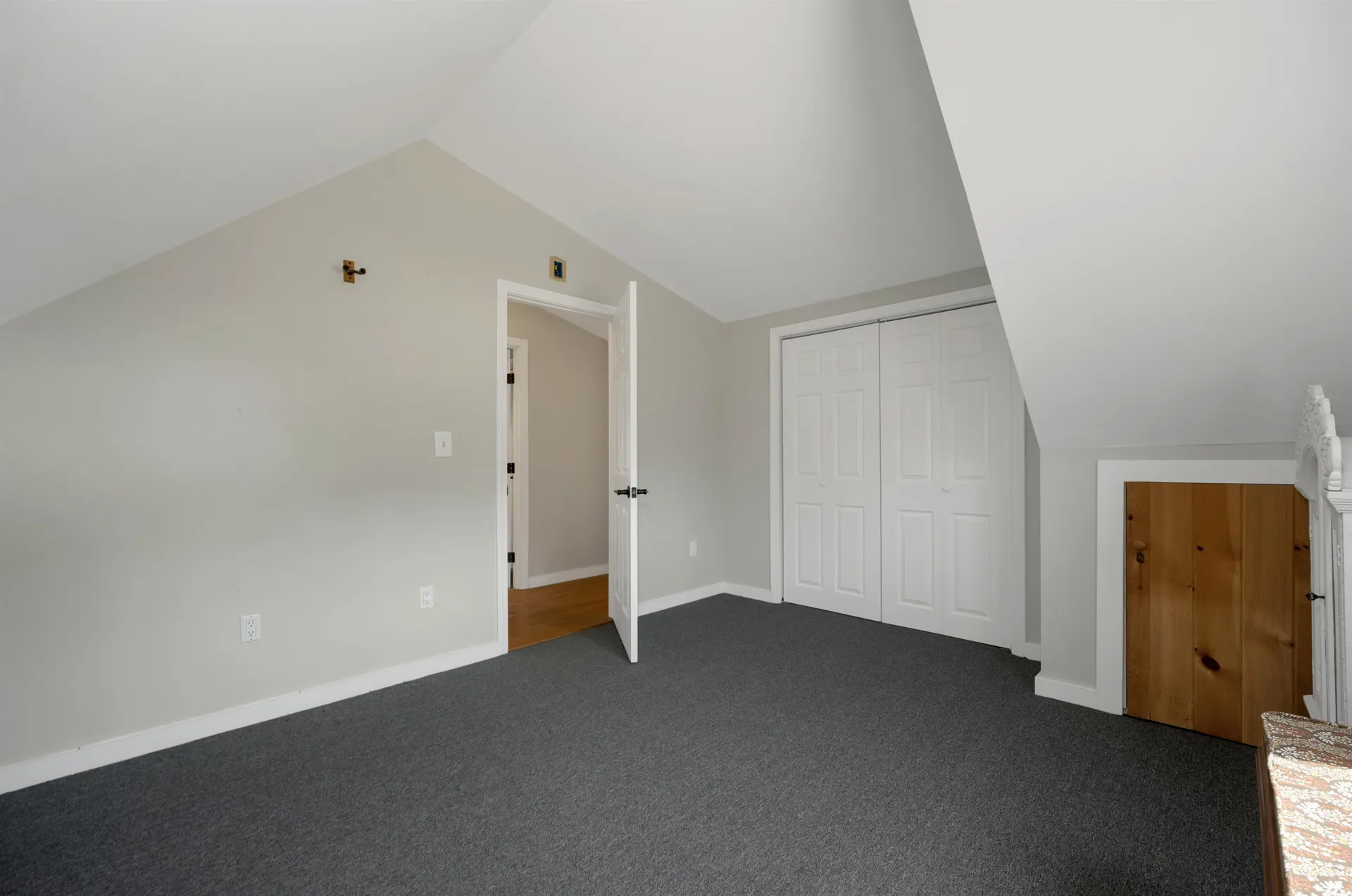 17 Croto Lane Albany NH 03818