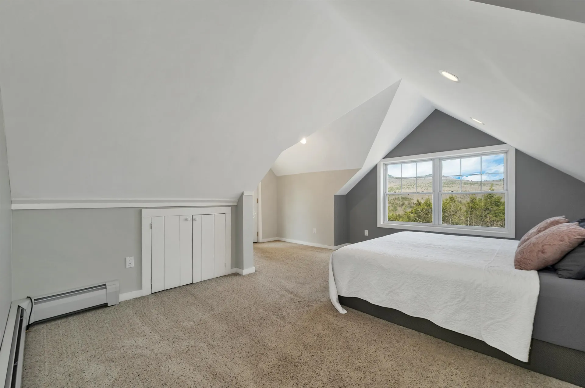17 Croto Lane Albany NH 03818