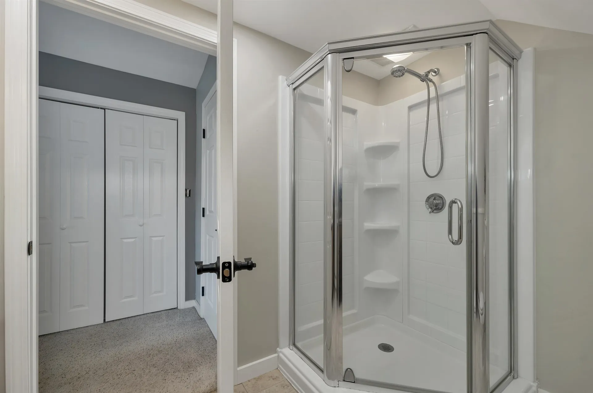 17 Croto Lane Albany NH 03818