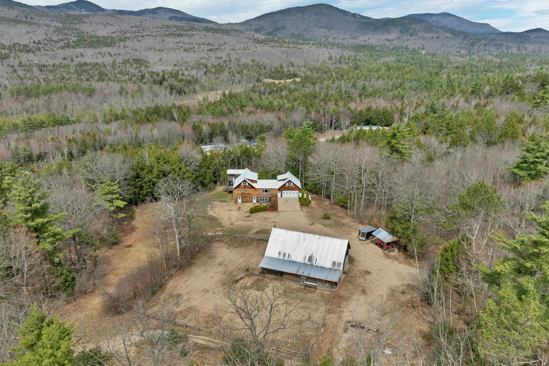 17 Croto Lane Albany NH 03818