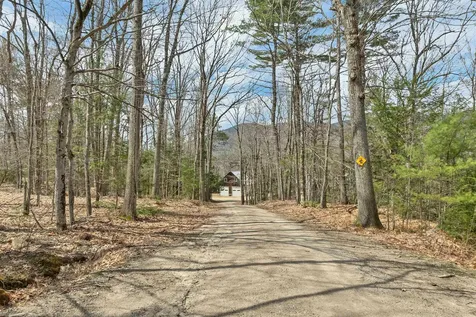 17 Croto Lane Albany NH 03818