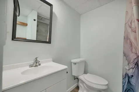 17 Croto Lane Albany NH 03818