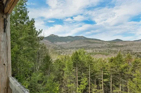 17 Croto Lane Albany NH 03818