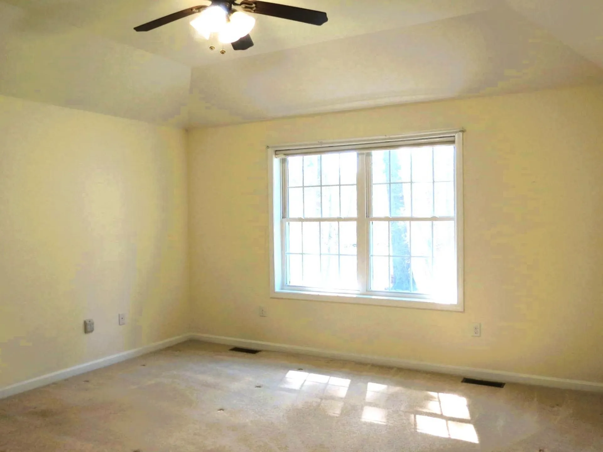 49 Jamesway Drive Litchfield NH 03051