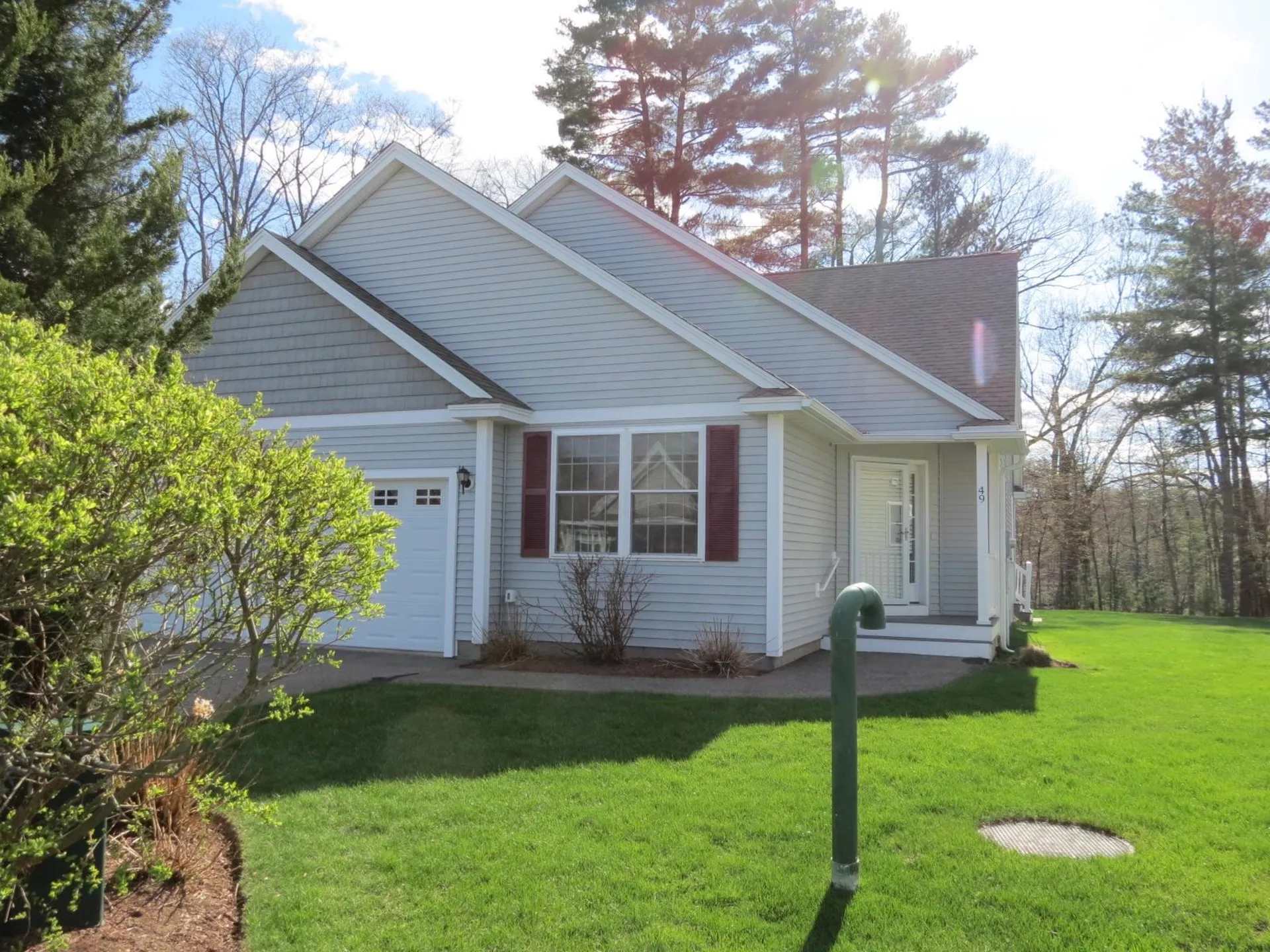 49 Jamesway Drive Litchfield NH 03051