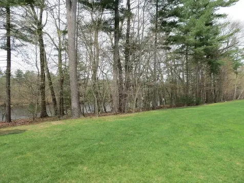 49 Jamesway Drive Litchfield NH 03051