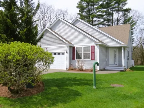 49 Jamesway Drive Litchfield NH 03051