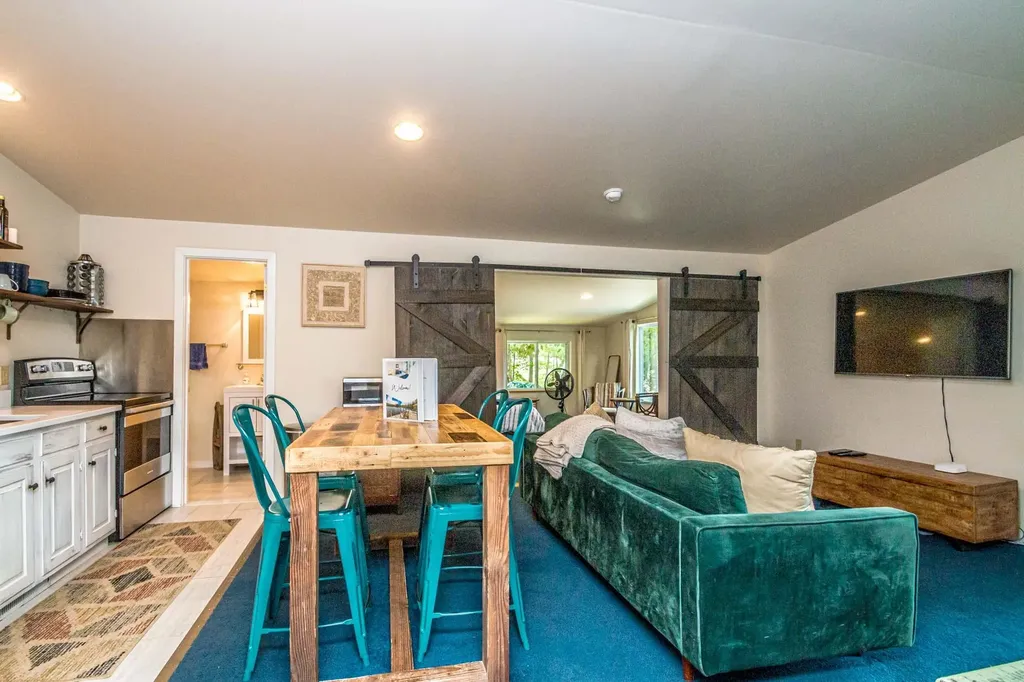 5 Frazier Avenue Newbury NH 03255