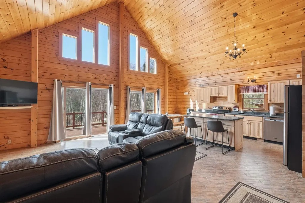 31 Ryder Road Campton NH 03223