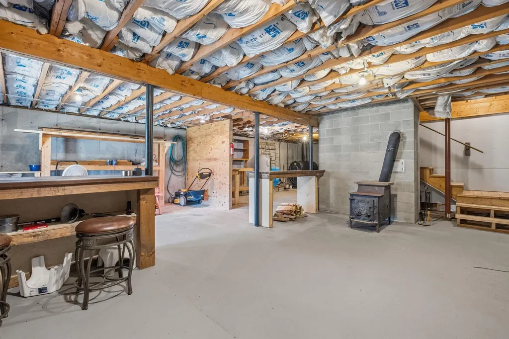 31 Ryder Road Campton NH 03223