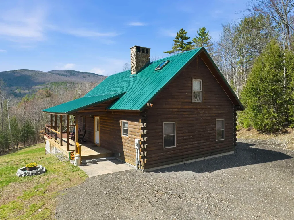 31 Ryder Road Campton NH 03223