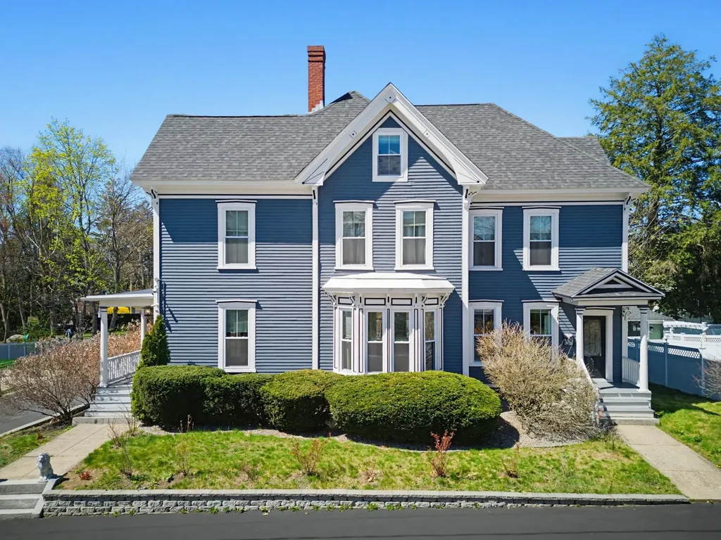 118 N Adams Street Manchester NH 03104
