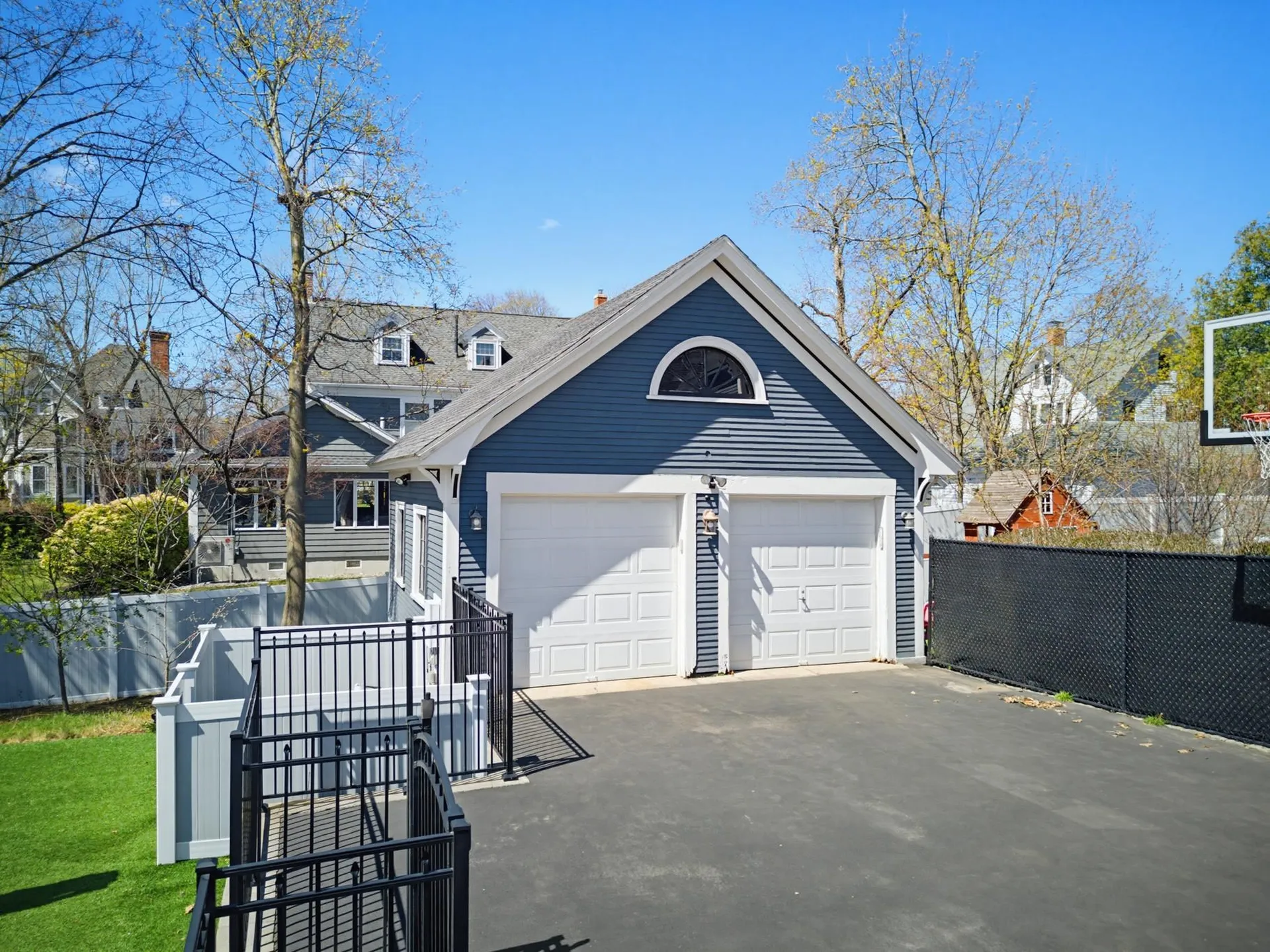 118 N Adams Street Manchester NH 03104